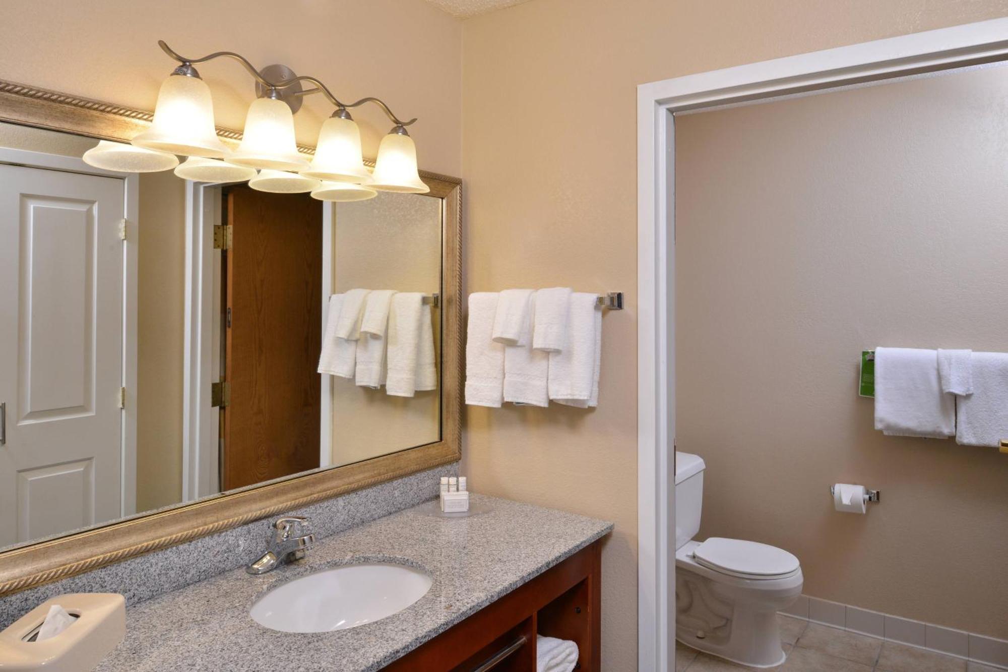 Towneplace Suites Detroit Warren Εξωτερικό φωτογραφία
