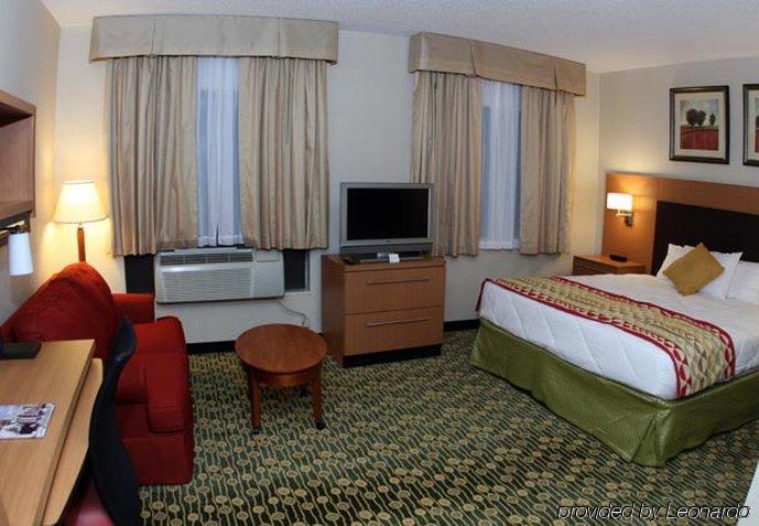 Towneplace Suites Detroit Warren Εξωτερικό φωτογραφία