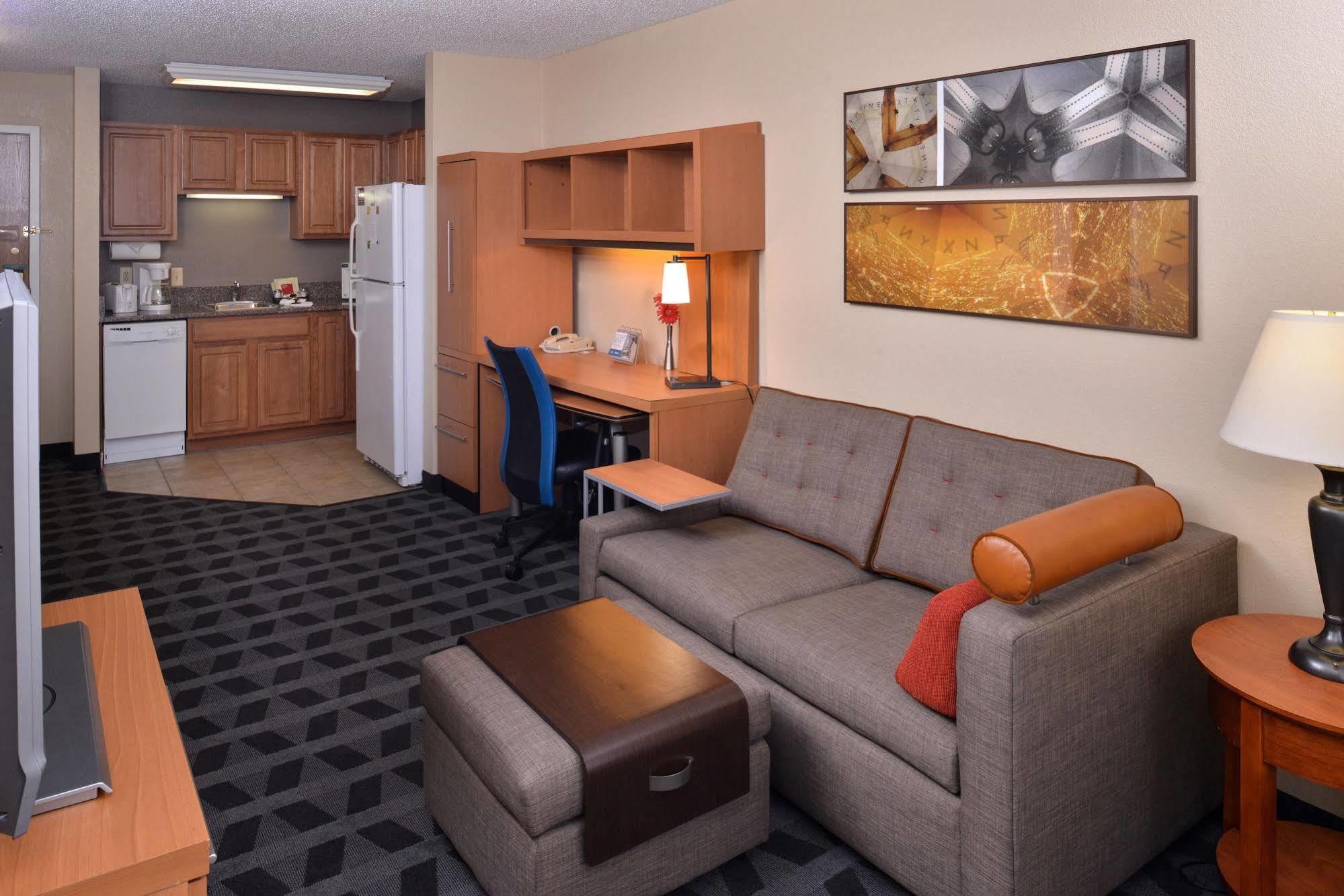 Towneplace Suites Detroit Warren Εξωτερικό φωτογραφία